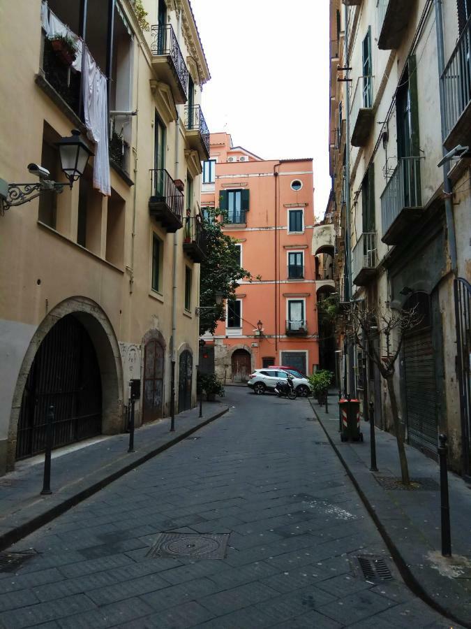 مبيت وإفطار Amalfitani Salerno Centro المظهر الخارجي الصورة